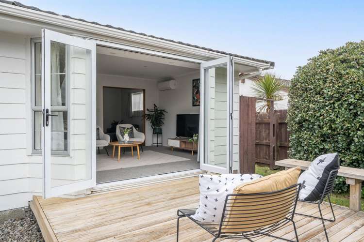 10 Mallard Grove Churton Park_18