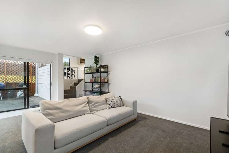 1/42 Lexington Drive Botany Downs_8