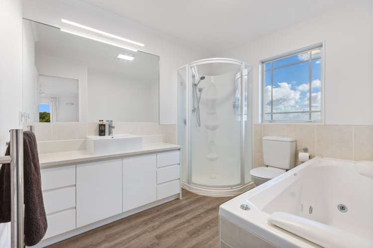 27 Saint Annes Crescent Wattle Downs_8