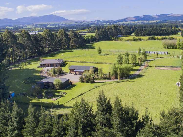 717 Loburn Whiterock Road Loburn_2