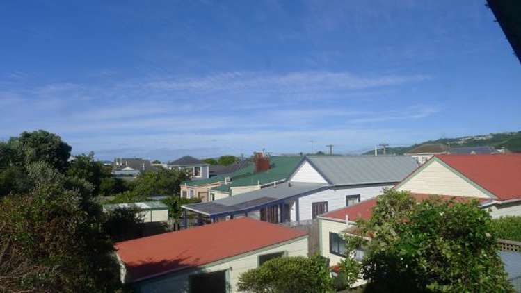 2/40 Nelson Street Petone_7