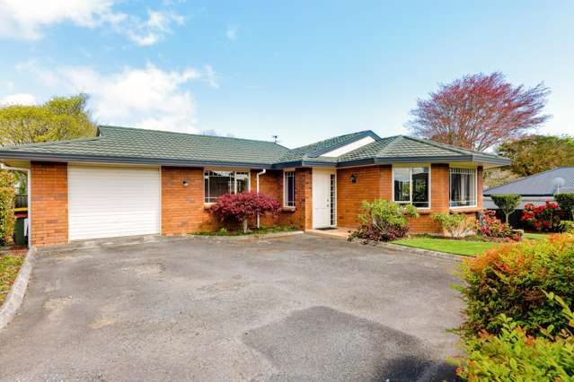 Sunny, Cosy & Close to Town!