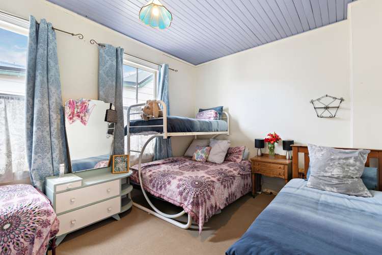 84 Palmerston Street Riverton_17