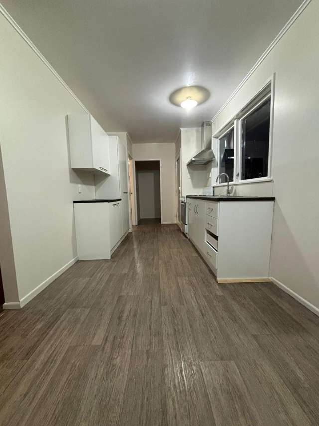  17 Thornlow Street Glendene_1