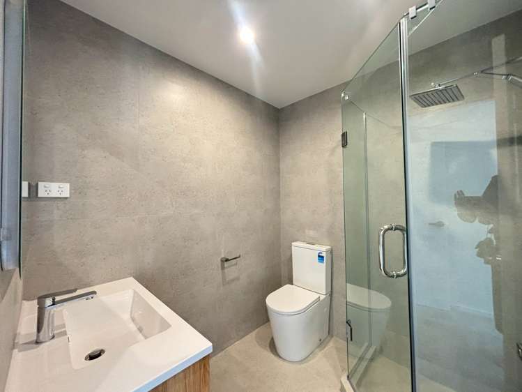 71D Royal Road Massey_19