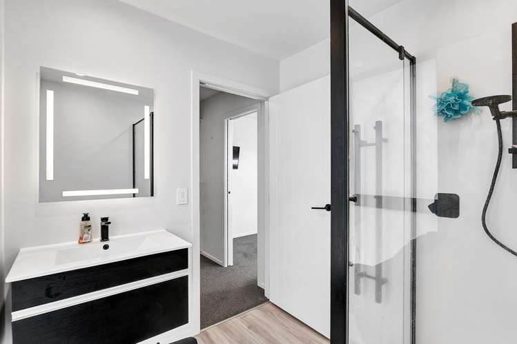 1/118 Brecon Road Stratford_23