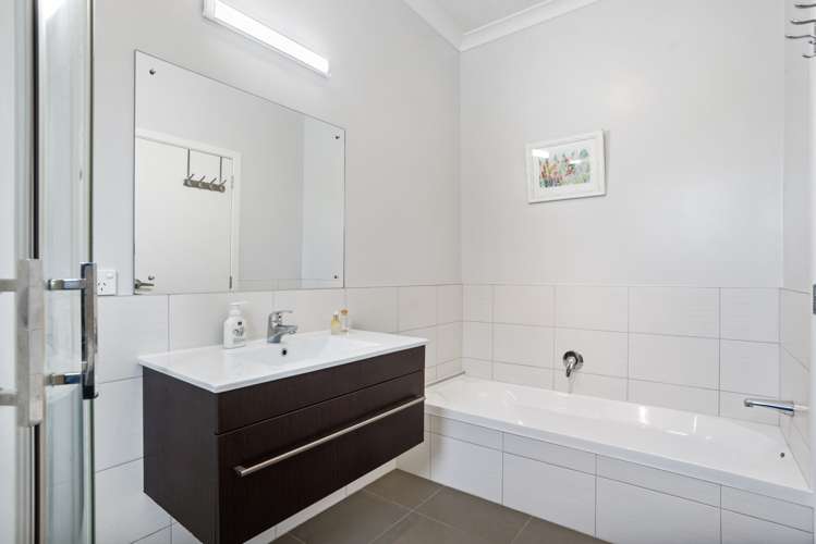 5 Himikera Avenue Avondale_13