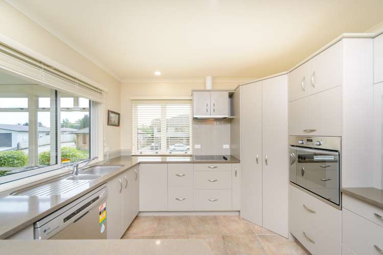 1 Silkwood Place Fitzherbert_5