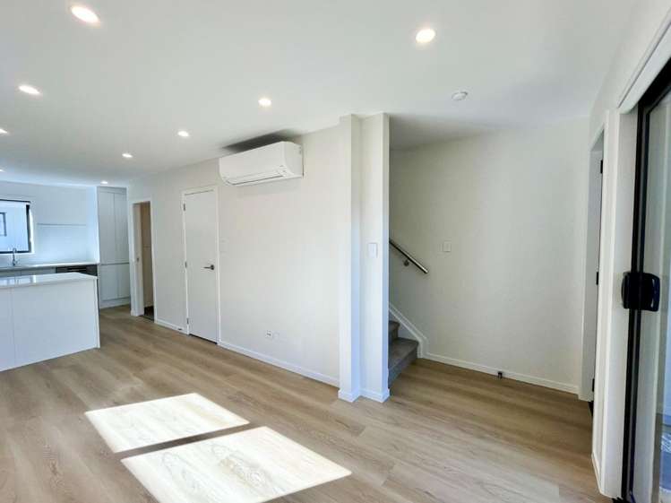 7/253 New Windsor Road 1733_4