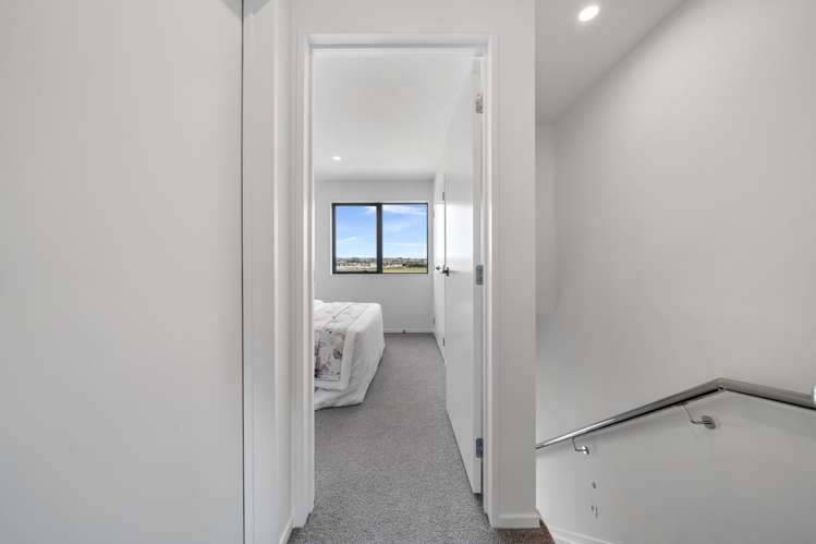 3/3 Firebrick Way Hobsonville_8