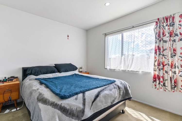 103R Glengarry Road Glen Eden_17