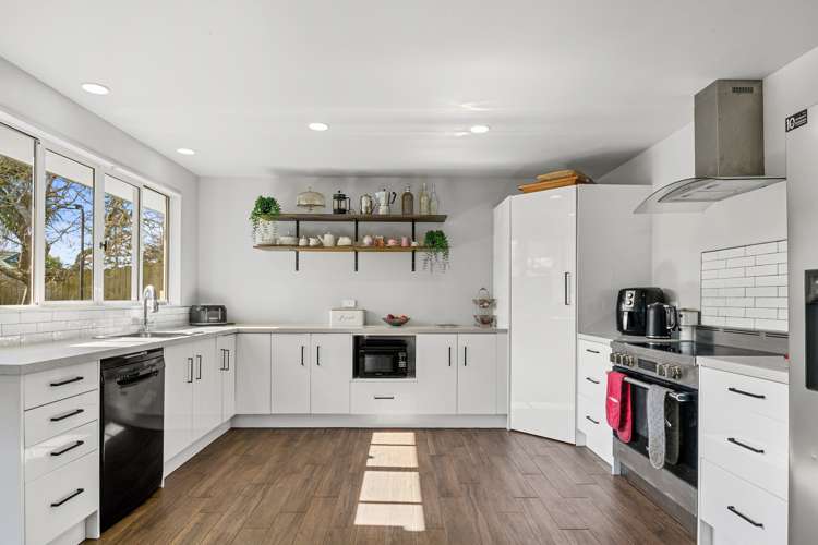 32 Merlot Heights Huapai_8