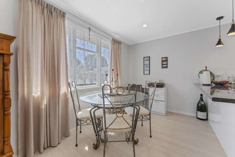 42 Robinson Crescent Westbrook_4