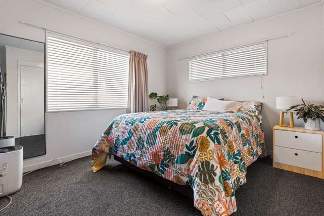 17 Bronte Place Owhata_2