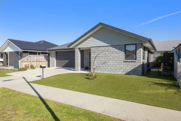 4 Catalina Crescent Burleigh_22