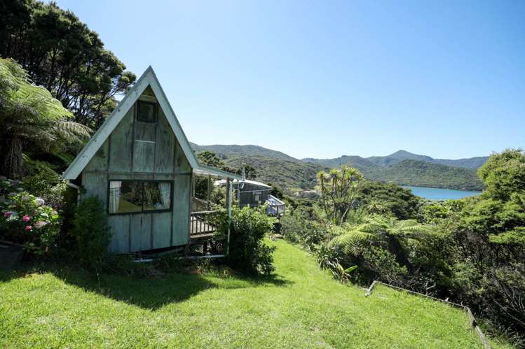 366 & 368 Blind Bay Road Great Barrier Island_21