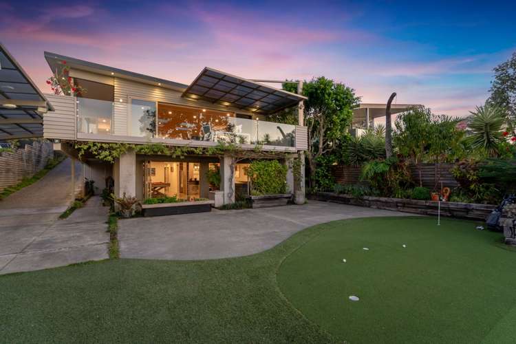 90 The Terrace Herald Island_5