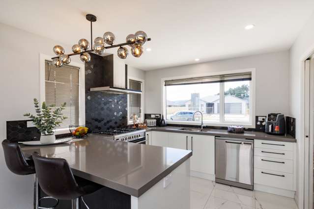 47 Atlantic Drive Fitzherbert_1