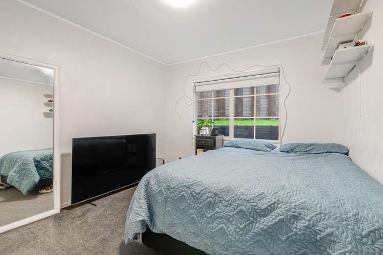17 Godwin Court Unsworth Heights_10