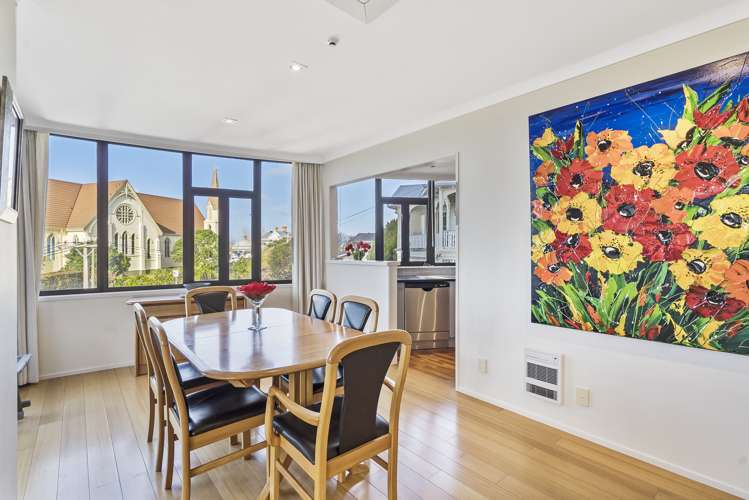 2/10 Shelly Beach Road Saint Marys Bay_8