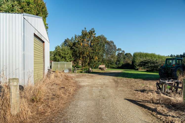 334 & 354 Waimahaka Fortification Road Waimahaka_10