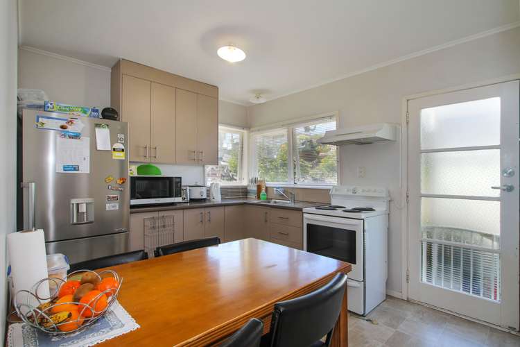 1/10 Nea Place Hillcrest_5