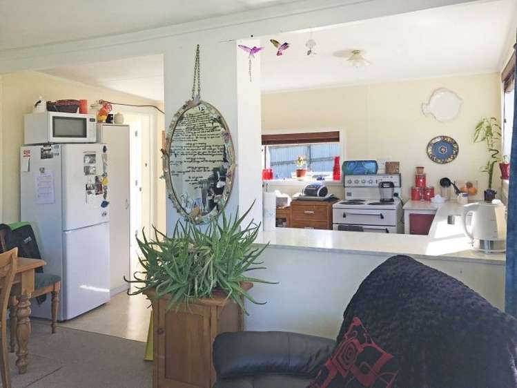 23 Totara Street Kaka Point_5