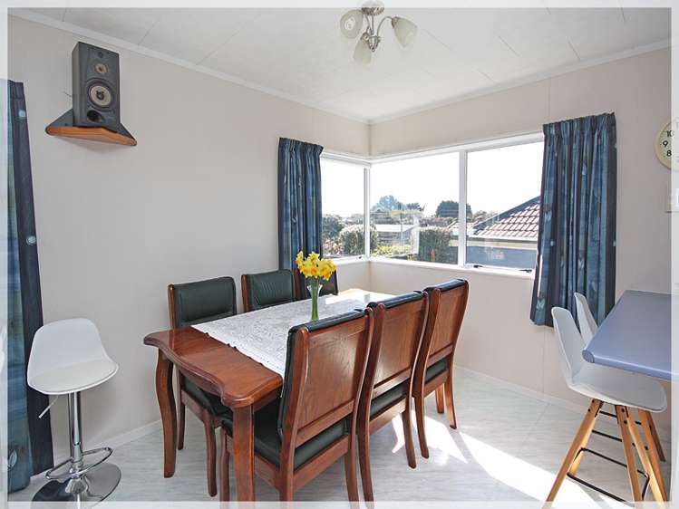 8 Brown Street Foxton_14