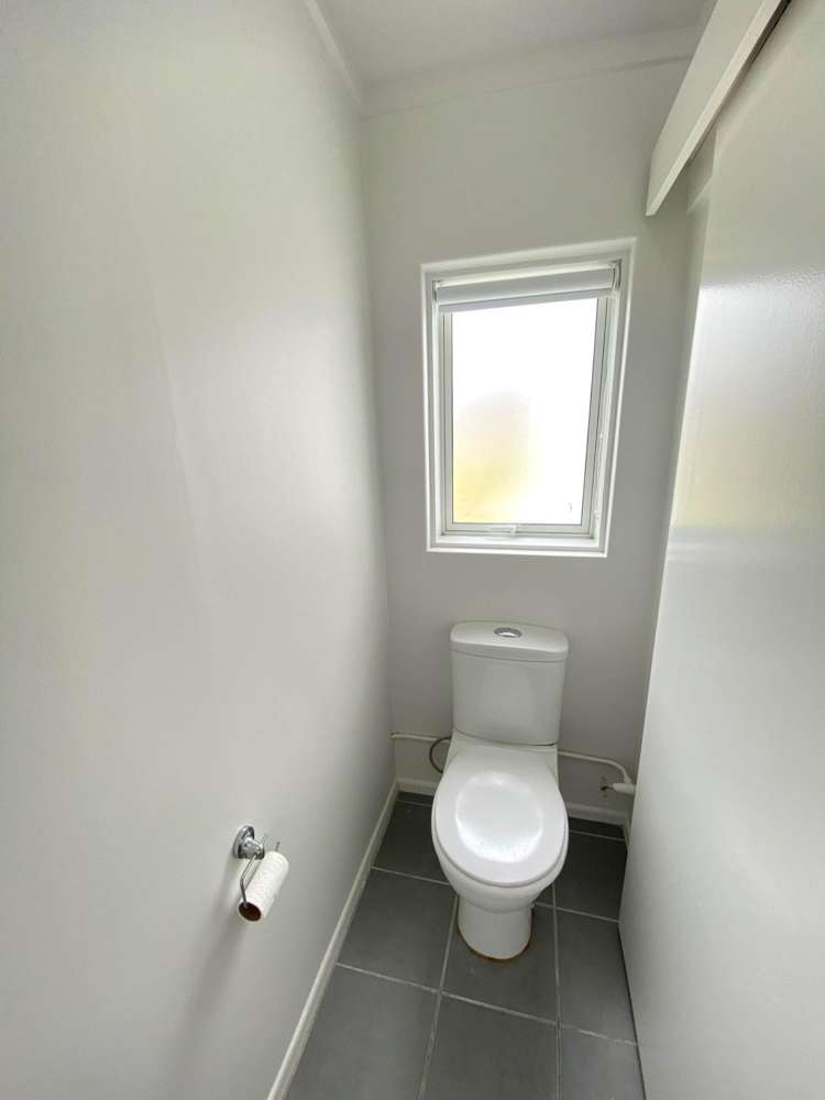 8A Puketea Street Blockhouse Bay_9