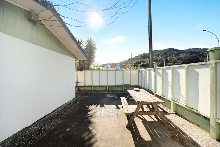 2 West Crescent Te Puru_13