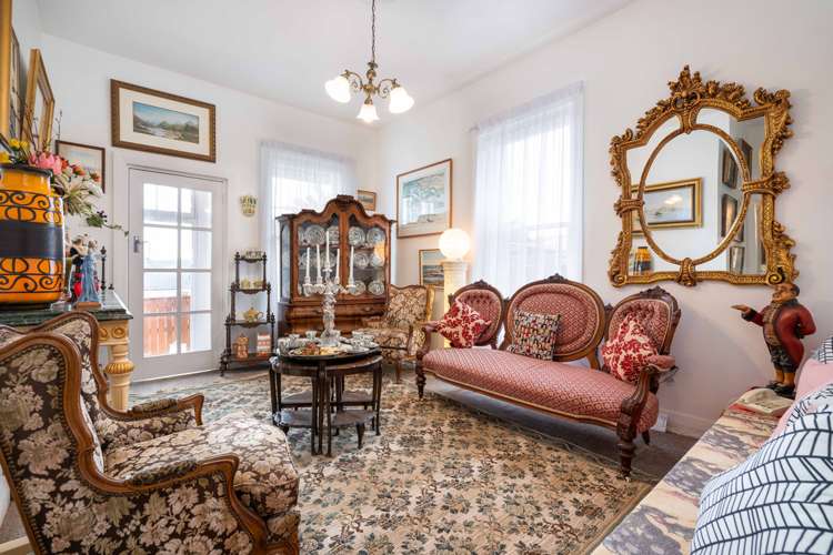 7 Easther Crescent Kew_8