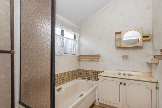 2/2 Photinia Place Botany Downs_4