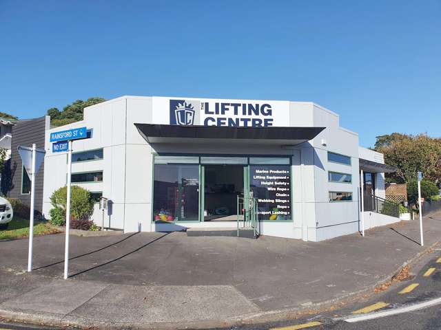 Retail Office Position Moturoa For Lease