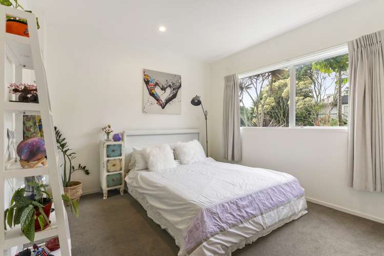 2/10 Abbeygate Street Birkdale_10