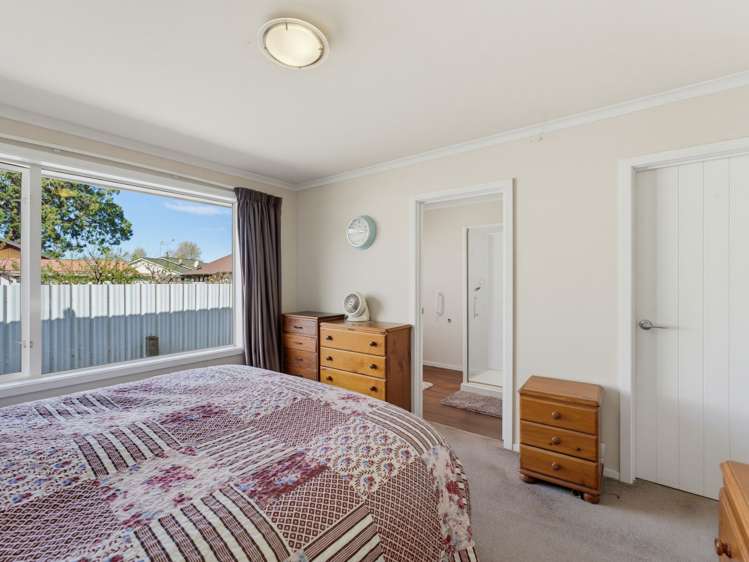 2 Redwood Street Temuka_12