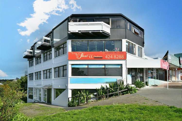 747B Whangaparaoa Road_0