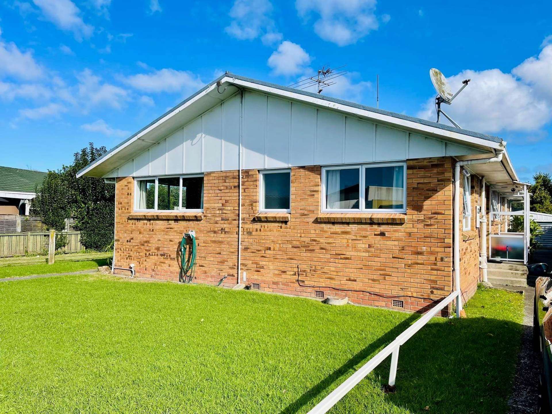 1/302 Rosebank Road Avondale_0