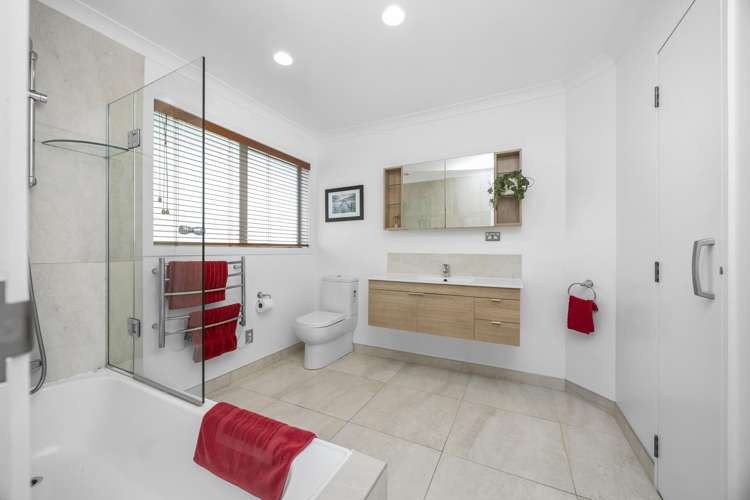 17 Sunny Crescent Huapai_16