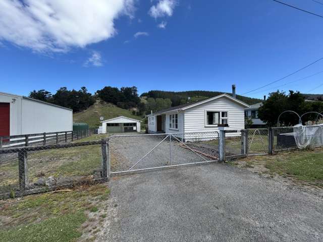 Peaceful Country Living in Central Tinui