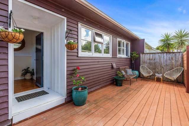 Best Nest on the Block: Freehold & Fenced