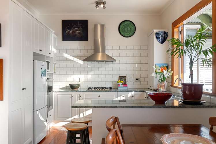 16 Dorking Road Brooklyn_5