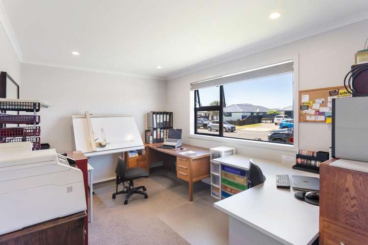 8 Livingstone Drive Papamoa_16