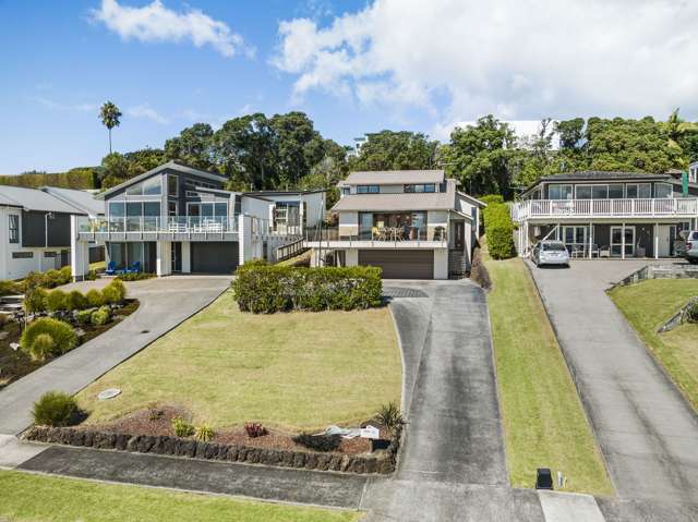 16 Omana Esplanade Maraetai_1