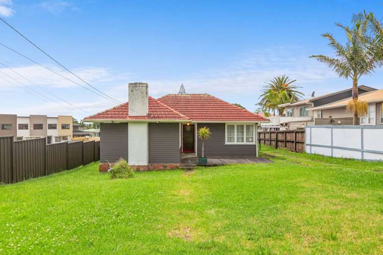 19 Vodanovich Road Te Atatu South_16