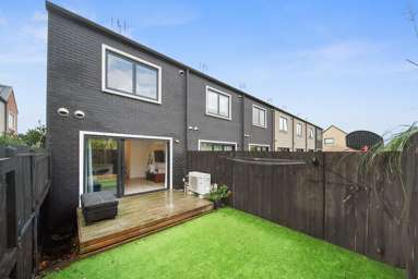 28/137 Hall Avenue_1