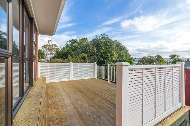 2/22 Robert Burke Place Henderson_2