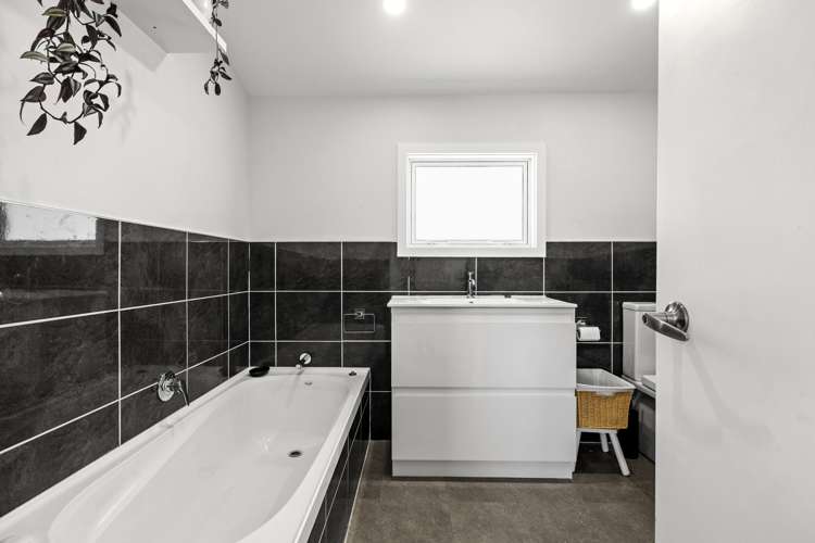 43 Sutherland Road Brookfield_12