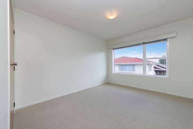 2/49 Turama Road Royal Oak_7