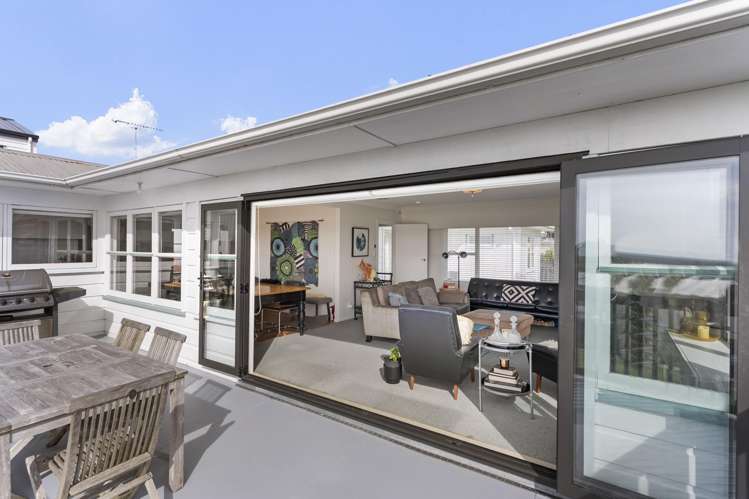 29 Te Atatu Road Te Atatu South_14