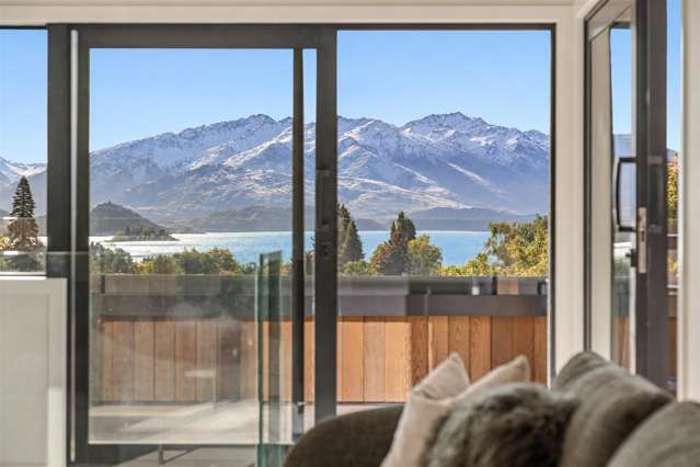 Private Oasis in Downtown Wanaka